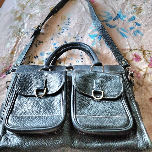 Vintage Dooney and Bourke.  Black  Very clean and well loved. - Picture 1 of 17
